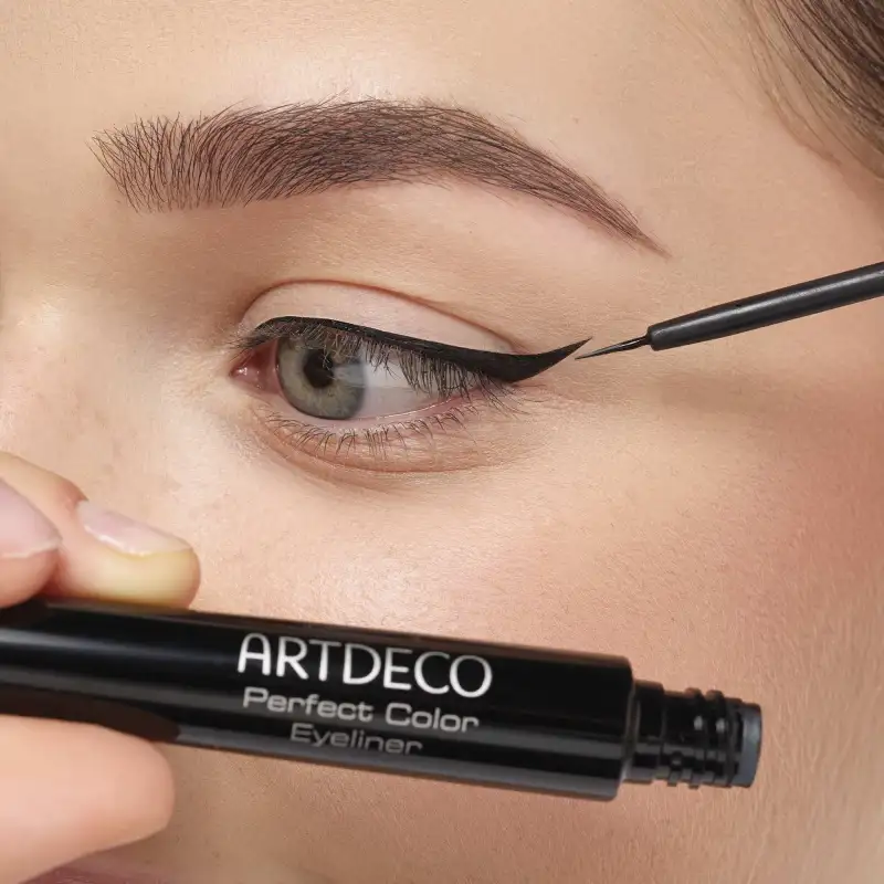 Perfect Color Eyeliner
