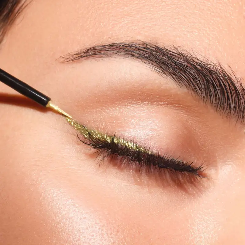 Long-wear Metallic Liquid Liner
