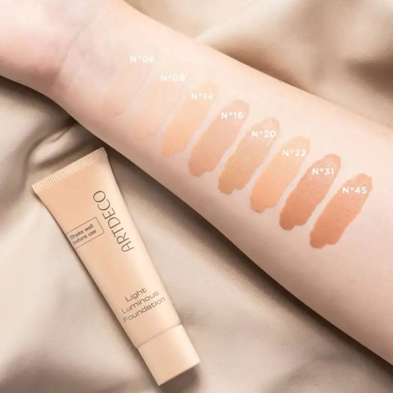 Light Luminous Foundation