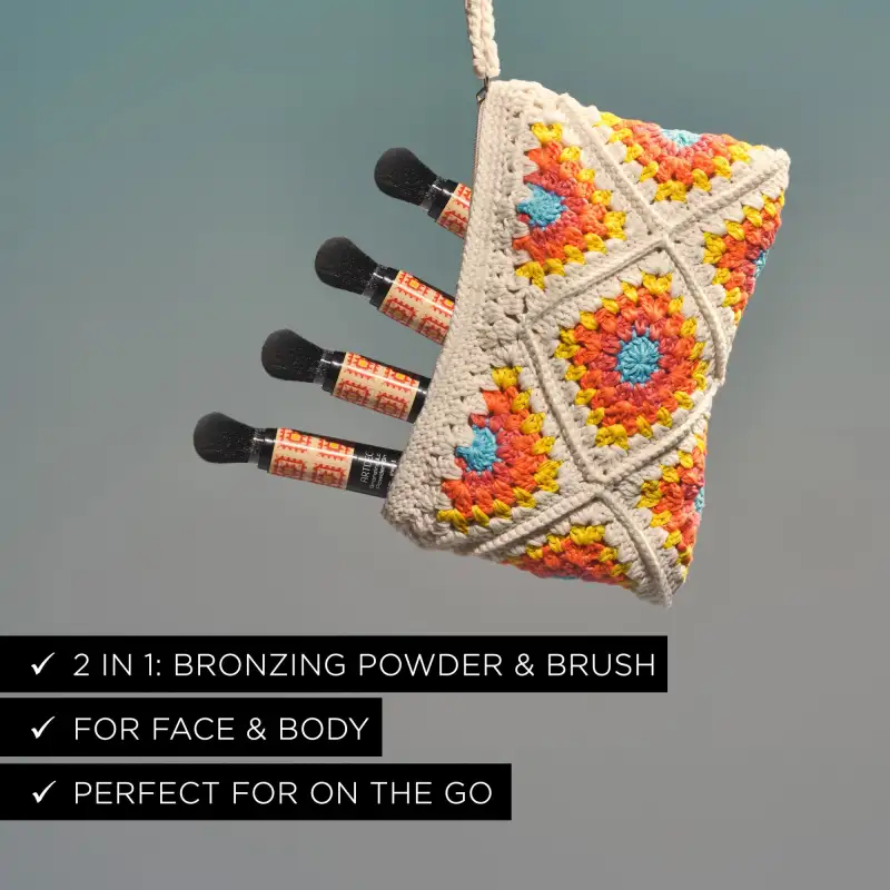 Bronzing Loose Powder Brush – for Face & Body