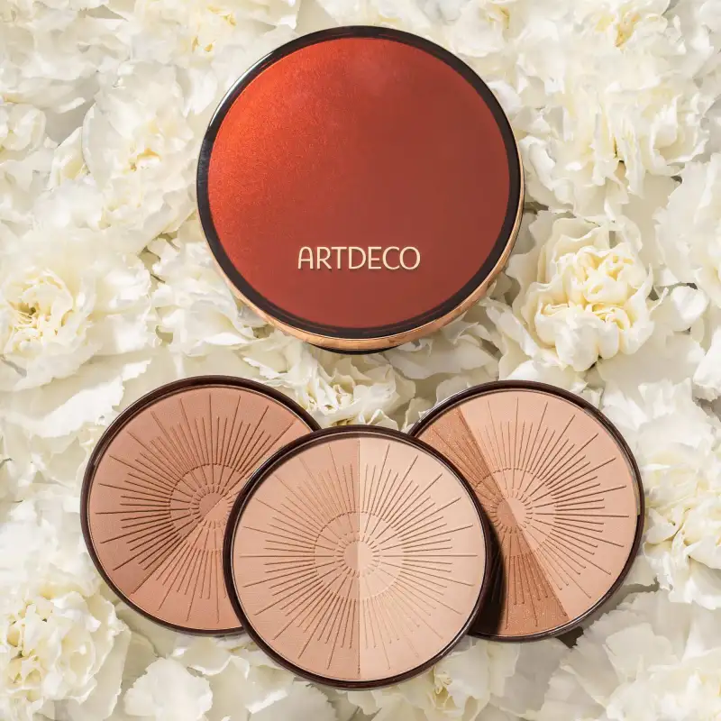 Bronzing Powder Compact Long-Lasting